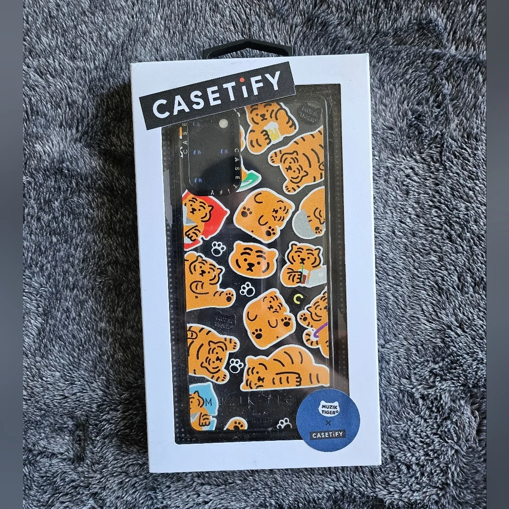 Casetify x MUZIKTIGER Samsung Galaxy 9+ case